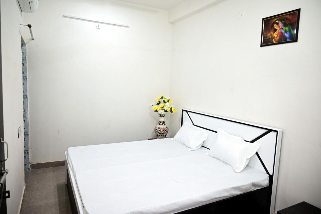 Devargh Residency Apartment *